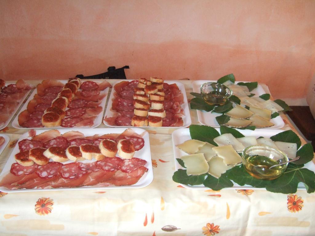 Agriturismo Relais Poggio Primo Borro Eksteriør bilde